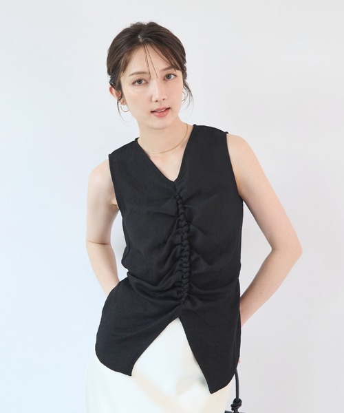 Futier land(フューティアランド)の「Vネックバックリボンシャーリングトップス(Tシャツ/カットソー・レディース・ブラック/ベージュ/ブルー・MEDIUM/LARGE)」の20枚目の写真