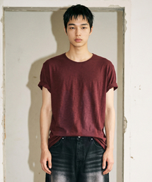 BALLUTE（バリュート）の「SLUB U-NECK HALF CROP T-SHIRTS (RED)（Tシャツ/カットソー）」