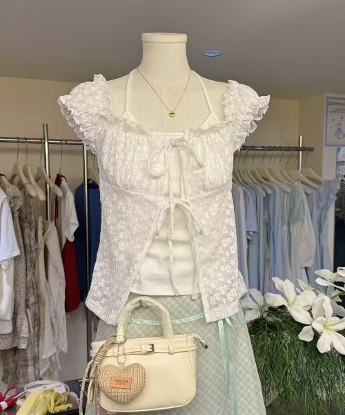 GEMEDA(ジェメダ)の「【3color】小花柄×レースであざと可愛い♡ シャーリング半袖トップス / 韓国ガーリーブラウス(シャツ/ブラウス・レディース・ブルー/パープル/ホワイト・M)」の6枚目の写真