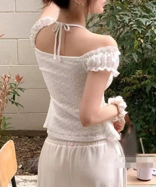 GEMEDA(ジェメダ)の「【3color】小花柄×レースであざと可愛い♡ シャーリング半袖トップス / 韓国ガーリーブラウス(シャツ/ブラウス・レディース・ブルー/パープル/ホワイト・M)」の9枚目の写真