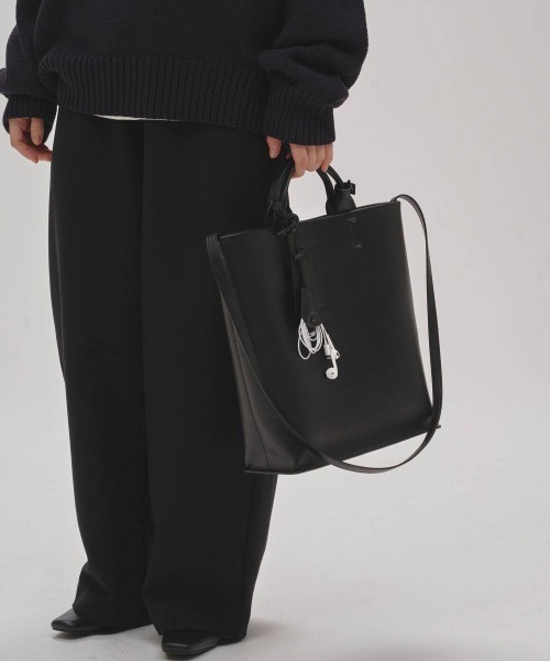TODAYFUL(トゥデイフル)の「【TODAYFUL/トゥデイフル】Useful Leather Bag (L)/トートバッグ(ショルダーバッグ・レディース・ダークブラウン/ブラック・FREE)」の10枚目の写真