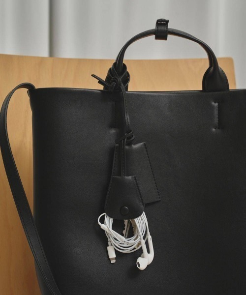 TODAYFUL(トゥデイフル)の「【TODAYFUL/トゥデイフル】Useful Leather Bag (L)/トートバッグ(ショルダーバッグ・レディース・ダークブラウン/ブラック・FREE)」の12枚目の写真