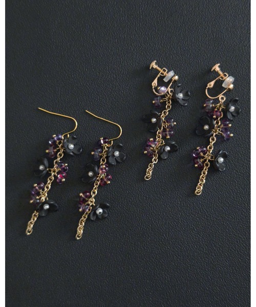 tone（トーン）の「【Ｍian.invitation】夜に咲く花モチーフピアス パープル｜宵花(MA)（ピアス（両耳用）・レディース・ゴールド・FREE）」の9枚目の写真