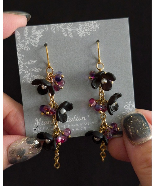 tone（トーン）の「【Ｍian.invitation】夜に咲く花モチーフピアス パープル｜宵花(MA)（ピアス（両耳用）・レディース・ゴールド・FREE）」の8枚目の写真