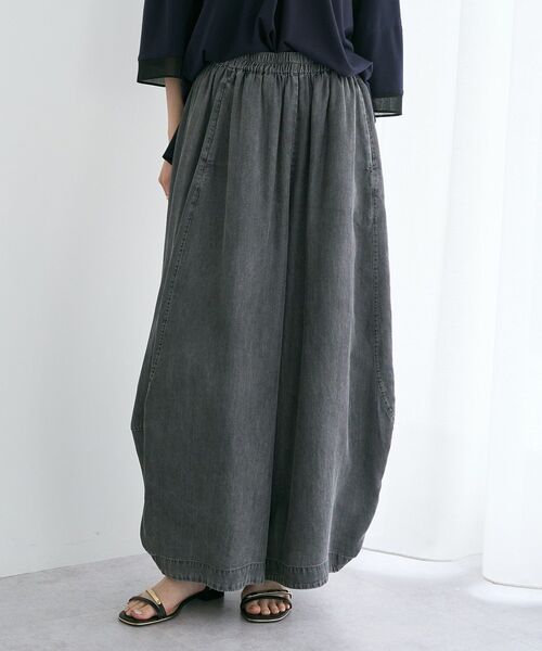 Editt by YECCA VECCA(エディットバイイェッカヴェッカ)の「テンセルデニムコクーンドレープパンツ(その他パンツ・レディース・インディゴブルー/ブラック・FREE)」の2枚目の写真