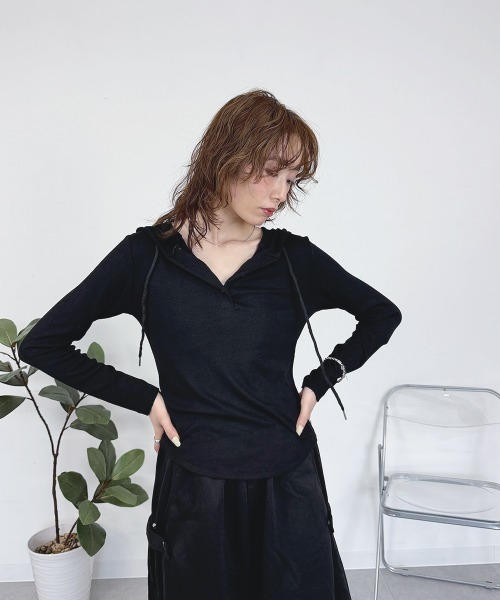 mellomela.(メロメラ)の「ヘンリーネックフーディー(Tシャツ/カットソー・レディース・ホワイト/グレー/ブラック・FREE)」の7枚目の写真