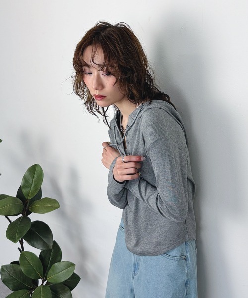 mellomela.(メロメラ)の「ヘンリーネックフーディー(Tシャツ/カットソー・レディース・ホワイト/グレー/ブラック・FREE)」の10枚目の写真
