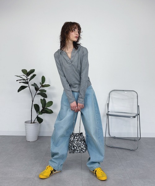 mellomela.(メロメラ)の「ヘンリーネックフーディー(Tシャツ/カットソー・レディース・ホワイト/グレー/ブラック・FREE)」の18枚目の写真