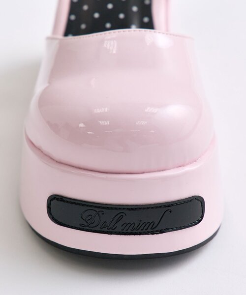 OLIVE des OLIVE(オリーブデオリーブ)の「【インフルエンサー企画】miko enamel doll shoes(ローファー・レディース・ピンク/ブラック・SMALL/LARGE/MEDIUM)」の15枚目の写真
