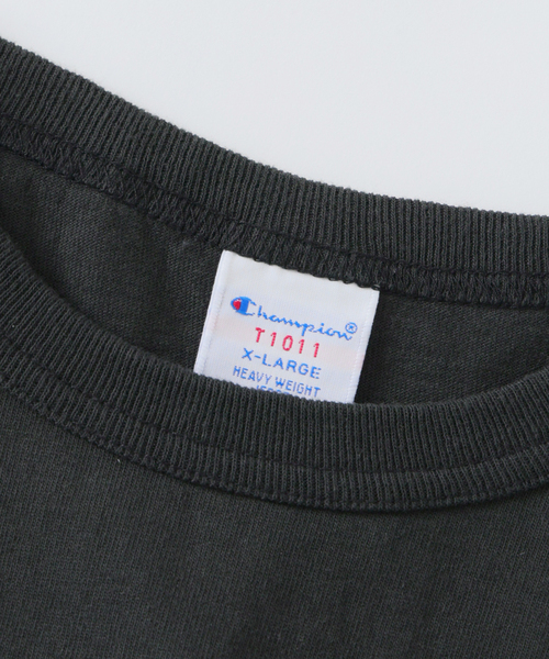 JOURNAL STANDARD relume(ジャーナルスタンダード レリューム)の「CHAMPION / チャンピオン 別注 T1011 HIGH FIVE FACTORY クラシックロゴT(Tシャツ/カットソー・メンズ・ブラック・X-LARGE/MEDIUM)」の7枚目の写真