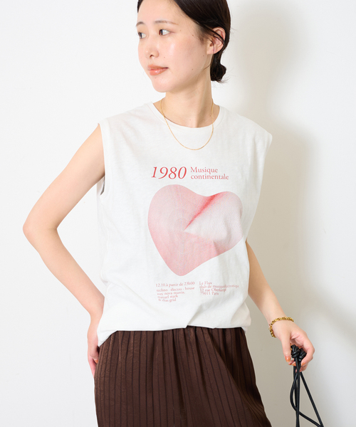 SLOBE IENA(スローブイエナ)の「グラフィックノースリーブTEE(Tシャツ/カットソー・レディース・チャコールグレー/ホワイト・FREE)」の18枚目の写真