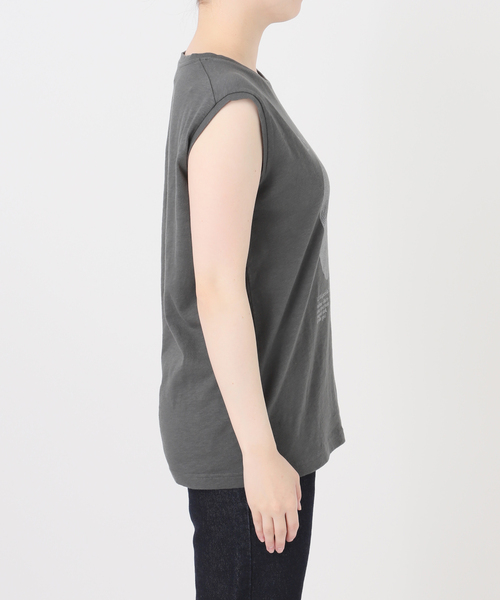 SLOBE IENA(スローブイエナ)の「グラフィックノースリーブTEE(Tシャツ/カットソー・レディース・チャコールグレー/ホワイト・FREE)」の15枚目の写真