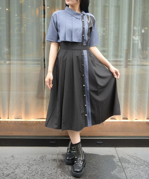 axes femme（アクシーズファム）の「クラウン付バイカラーＯＰ（ワンピース・レディース・グレー/パープル/ブラック・MEDIUM）」の2枚目の写真