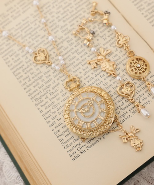 axes femme POETIQUE（アクシーズファムポエティック）の「ワンダーラビットネックレス（ネックレス・レディース・ゴールド/アンティークゴールド・FREE）」の5枚目の写真