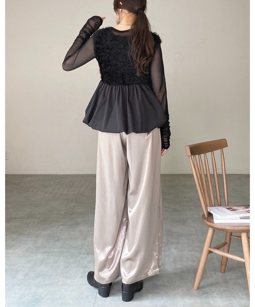 She's Closet(シーズクローゼット)の「前後2wayフェザーヤーン切り替えバルーンペプラムベスト(ベスト・レディース・ブラック/アイボリー/ブラウン・FREE)」の21枚目の写真