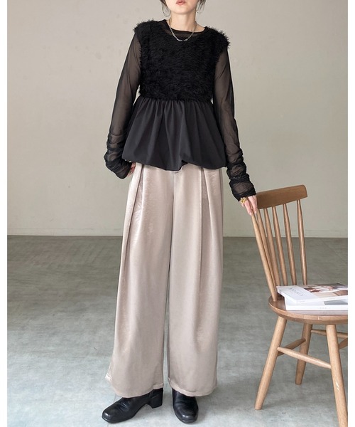 She's Closet(シーズクローゼット)の「前後2wayフェザーヤーン切り替えバルーンペプラムベスト(ベスト・レディース・ブラック/アイボリー/ブラウン・FREE)」の22枚目の写真