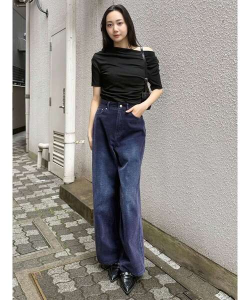 MURUA(ムルーア)の「ドレープワンショルダートップス(Tシャツ/カットソー・レディース・ホワイト/ブラック/ブラウン・FREE)」の9枚目の写真