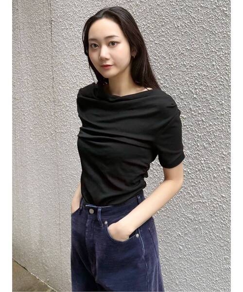MURUA(ムルーア)の「ドレープワンショルダートップス(Tシャツ/カットソー・レディース・ホワイト/ブラック/ブラウン・FREE)」の13枚目の写真