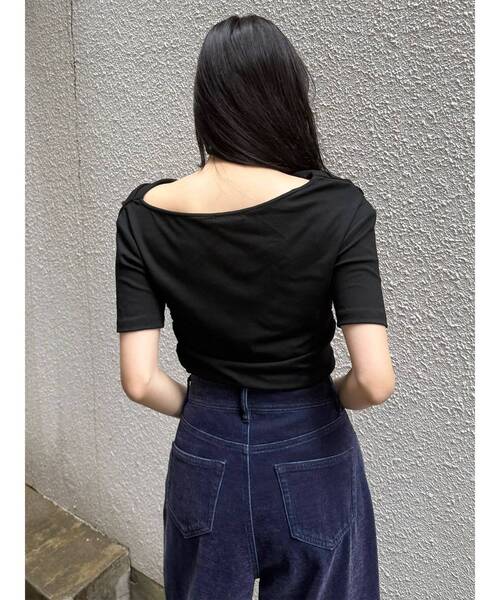 MURUA(ムルーア)の「ドレープワンショルダートップス(Tシャツ/カットソー・レディース・ホワイト/ブラック/ブラウン・FREE)」の14枚目の写真