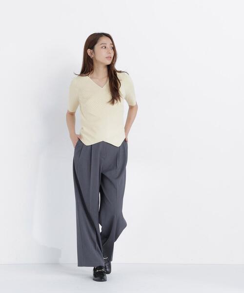 NATURAL BEAUTY BASIC(ナチュラルビューティーベーシック)の「ホルターネックリブニット(ニット/セーター・レディース・イエロー/ブラック/オフホワイト・フリ-)」の5枚目の写真