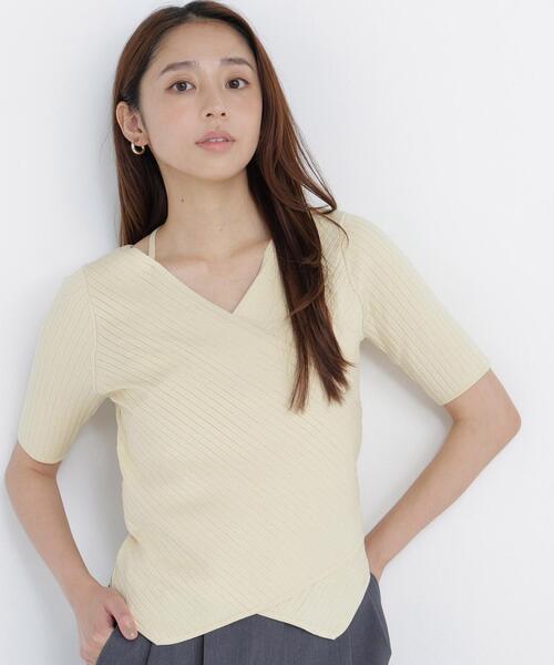 NATURAL BEAUTY BASIC(ナチュラルビューティーベーシック)の「ホルターネックリブニット(ニット/セーター・レディース・イエロー/ブラック/オフホワイト・フリ-)」の6枚目の写真