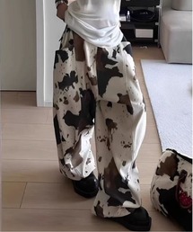 カウ柄カーブワイドパンツ