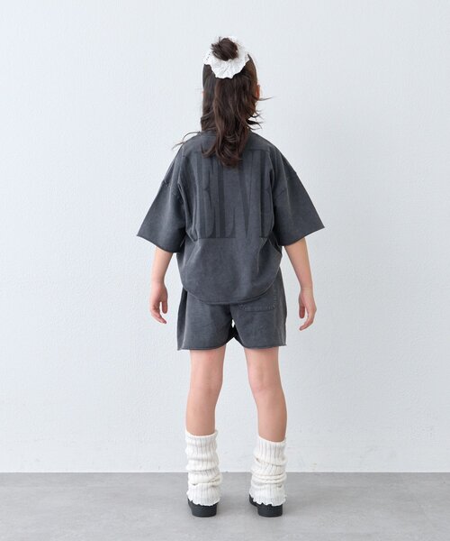 CIAOPANIC TYPY(チャオパニックティピー)の「【KIDS】ピグメント加工バックロゴ5分袖セットアップ(Tシャツ/カットソー・キッズ・ブラック/ブラウン・150/130/110)」の5枚目の写真