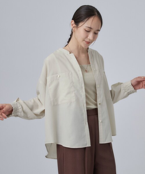 SHOO・LA・RUE(シューラルー)の「【洗濯後しわになりにくい/S-LL】キーネック金ボタンポケットシャツ(シャツ/ブラウス・レディース・ブラウン系その他/ネイビー/ボルドー/ライトベージュ・03/02/01/04)」の6枚目の写真