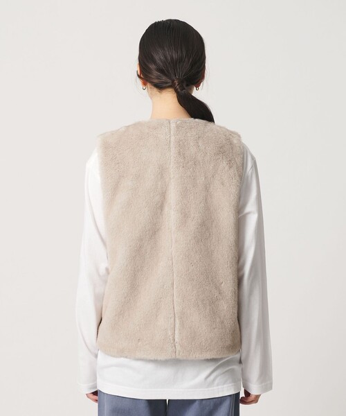 BEAUTY&YOUTH UNITED ARROWS(ビューティーアンドユースユナイテッドアローズ)の「ポリエステル フェイクファー ベスト(ベスト・レディース・ダークブラウン/ベージュ・FREE)」の12枚目の写真
