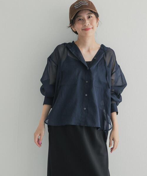 URBAN RESEARCH DOORS（アーバンリサーチドアーズ）の「シアーフーディーシャツ | シアーシャツ/フードシャツ/羽織/UV対策/大人カジュアル（シャツ/ブラウス・レディース・ネイビー/ライトグレー/チャコールグレー・FREE）」の20枚目の写真