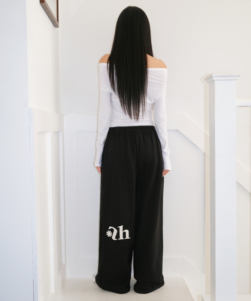 muahmuah（ムーアムーア）の「サイドパッチワイドバンディングパンツ[ブラック]（スウェットパンツ・レディース・その他・FREE）」の9枚目の写真