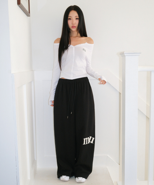 muahmuah（ムーアムーア）の「サイドパッチワイドバンディングパンツ[ブラック]（スウェットパンツ・レディース・その他・FREE）」の10枚目の写真