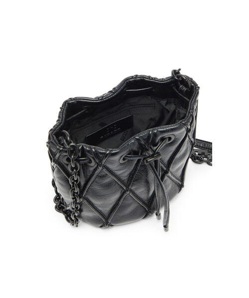 DIESEL(ディーゼル)の「ウィメンズ バケットバッグ S CHARM-D BUCKET S(ショルダーバッグ・レディース・ブラック・UNI)」の4枚目の写真