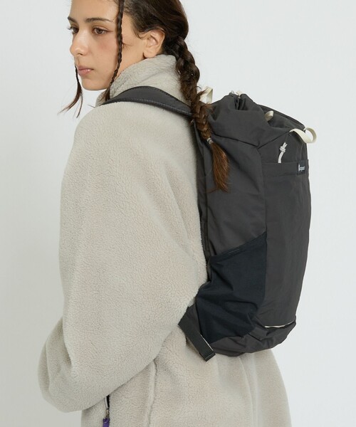 Cotopaxi(コトパクシ)の「【cotopaxi/コトパクシ】Empacable 16L Daypack/バッグパック/16L(バックパック/リュック・レディース・マスタード/ブラック/パープル・フリー)」の2枚目の写真