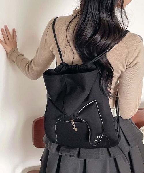 SHERU(シェル)の「フードデザイン ナップサック デビルモチーフ(バックパック/リュック・レディース・ピンク/グレー/ブラック・F)」の10枚目の写真
