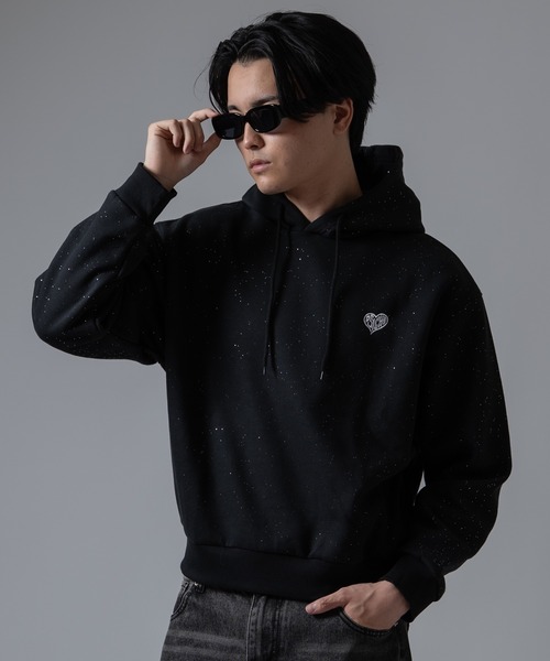 SIDEWAY STANCE(サイドウェイスタンス)の「【SIDEWA YSTANCE】ロゴハート刺しゅう ラメ裏起毛プルパーカー(パーカー・メンズ・ブラック/ネイビー/ブラウン・MEDIUM/LARGE)」の1枚目の写真
