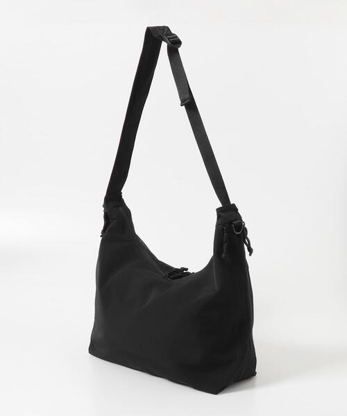 URBAN RESEARCH DOORS(アーバンリサーチドアーズ)の「撥水MULTIPOCKET SHOULDER(ショルダーバッグ・メンズ・ブラック/ネイビー/ダークグレー・-)」の7枚目の写真