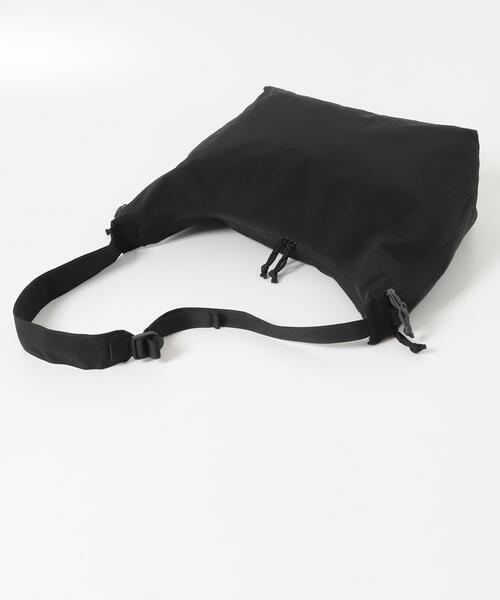 URBAN RESEARCH DOORS(アーバンリサーチドアーズ)の「撥水MULTIPOCKET SHOULDER(ショルダーバッグ・メンズ・ブラック/ネイビー/ダークグレー・-)」の9枚目の写真