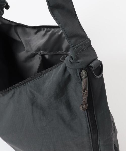 URBAN RESEARCH DOORS(アーバンリサーチドアーズ)の「撥水MULTIPOCKET SHOULDER(ショルダーバッグ・メンズ・ブラック/ネイビー/ダークグレー・-)」の14枚目の写真