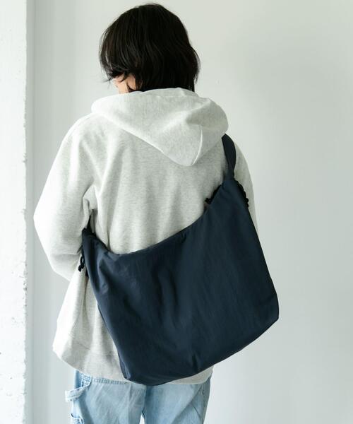 URBAN RESEARCH DOORS(アーバンリサーチドアーズ)の「撥水MULTIPOCKET SHOULDER(ショルダーバッグ・メンズ・ブラック/ネイビー/ダークグレー・-)」の18枚目の写真