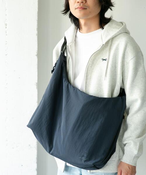 URBAN RESEARCH DOORS(アーバンリサーチドアーズ)の「撥水MULTIPOCKET SHOULDER(ショルダーバッグ・メンズ・ブラック/ネイビー/ダークグレー・-)」の19枚目の写真