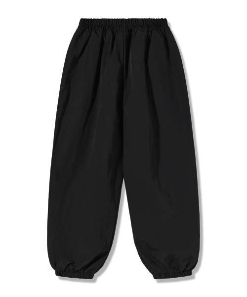 PIANER KIDS(ピアネールキッズ)の「ナイロンパイピングジョガーパンツ(ブラック)(スウェットパンツ・レディース・ブラック・M(130-140cm)/L(140-150cm)/S(120-130cm)/XL(150-160㎝))」の5枚目の写真