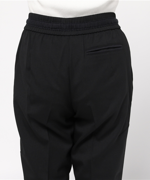 WRAPINKNOT（ラッピンノット）の「リラックス テーパード パンツ（スラックス・レディース・ブラック/ネイビー/グレー・1/0）」の8枚目の写真