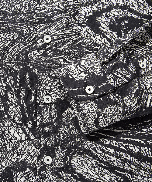 Saturdays NYC(サタデーズ ニューヨークシティ )の「Crosby Topograph Shirt(シャツ/ブラウス・メンズ・ホワイト/ワイン・L/S/X-SMALL/M/X-LARGE)」の4枚目の写真