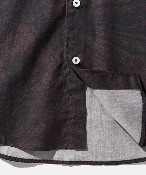 Saturdays NYC(サタデーズ ニューヨークシティ )の「Crosby Topograph Shirt(シャツ/ブラウス・メンズ・ホワイト/ワイン・L/S/X-SMALL/M/X-LARGE)」の6枚目の写真
