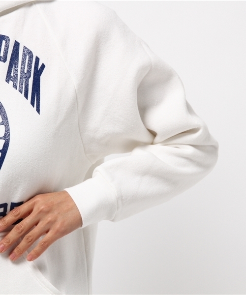 MOUSSY（マウジー）の「NEW HYDE PARK POJ（パーカー・レディース・トップグレー/ブラック/ホワイト/ボルドー・FREE）」の10枚目の写真