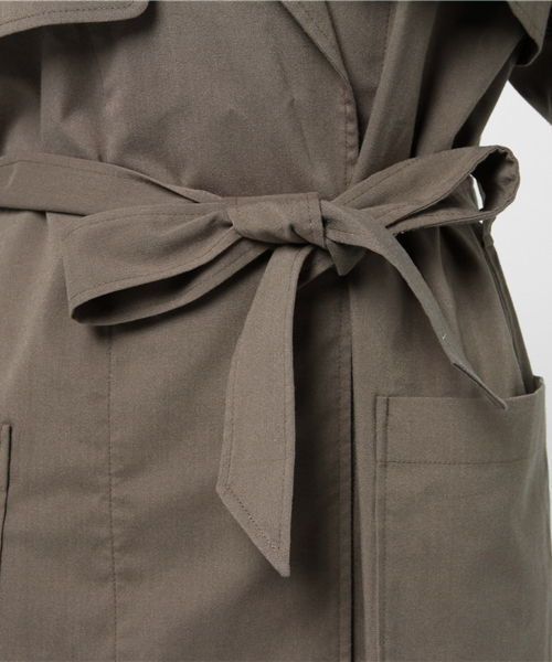 LBC（エルビーシー）の「着流しトレンチ    （トレンチコート・レディース・オリーブ/ベージュ・MEDIUM/LARGE）」の11枚目の写真