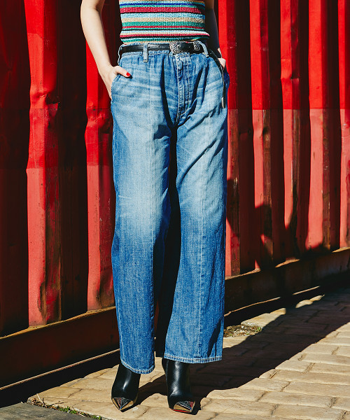 HYSTERIC GLAMOUR(ヒステリックグラマー)の「ISKOデニムハイライズワイドPT(デニムパンツ・レディース・インディゴブルー・24inch/25inch/26inch/27inch/28inch)」の1枚目の写真