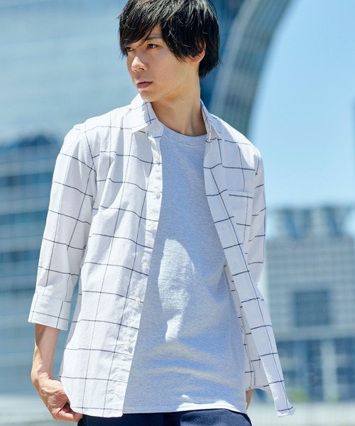 MONO-MART（モノマート）の「7分袖ストレッチリネンシャツ/ナチュラル綿麻素材（シャツ/ブラウス・メンズ・グリーン系その他/ネイビー/ブルー系その他/ブルー系その他2/ブルー系その他3/ライトピンク/オフホワイト/ホワイト系その他2/ホワイト系その他/ホワイト系その他3/レッド系その他/グレー系その他/ブラック/ホワイト系その他4/ブラウン/ベージュ/グリーン系その他2/オレンジ系その他・M/XL/L/S）」の4枚目の写真