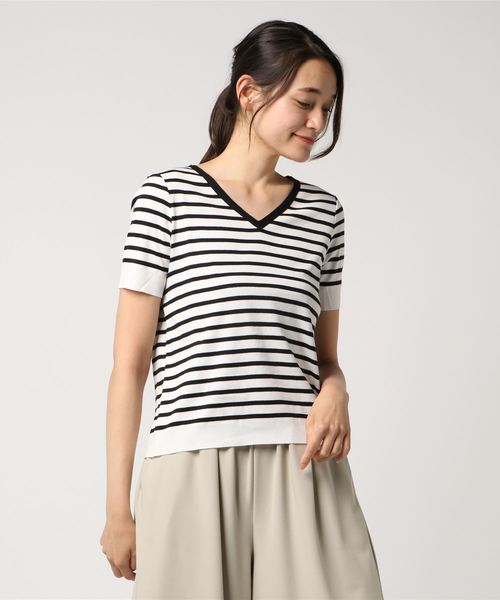 NATURAL BEAUTY BASIC（ナチュラルビューティーベーシック）の「セーターマシーンVネックニット（ニット/セーター・レディース・ホワイト系その他/オフホワイト/レッド/ネイビー・MEDIUM）」の7枚目の写真